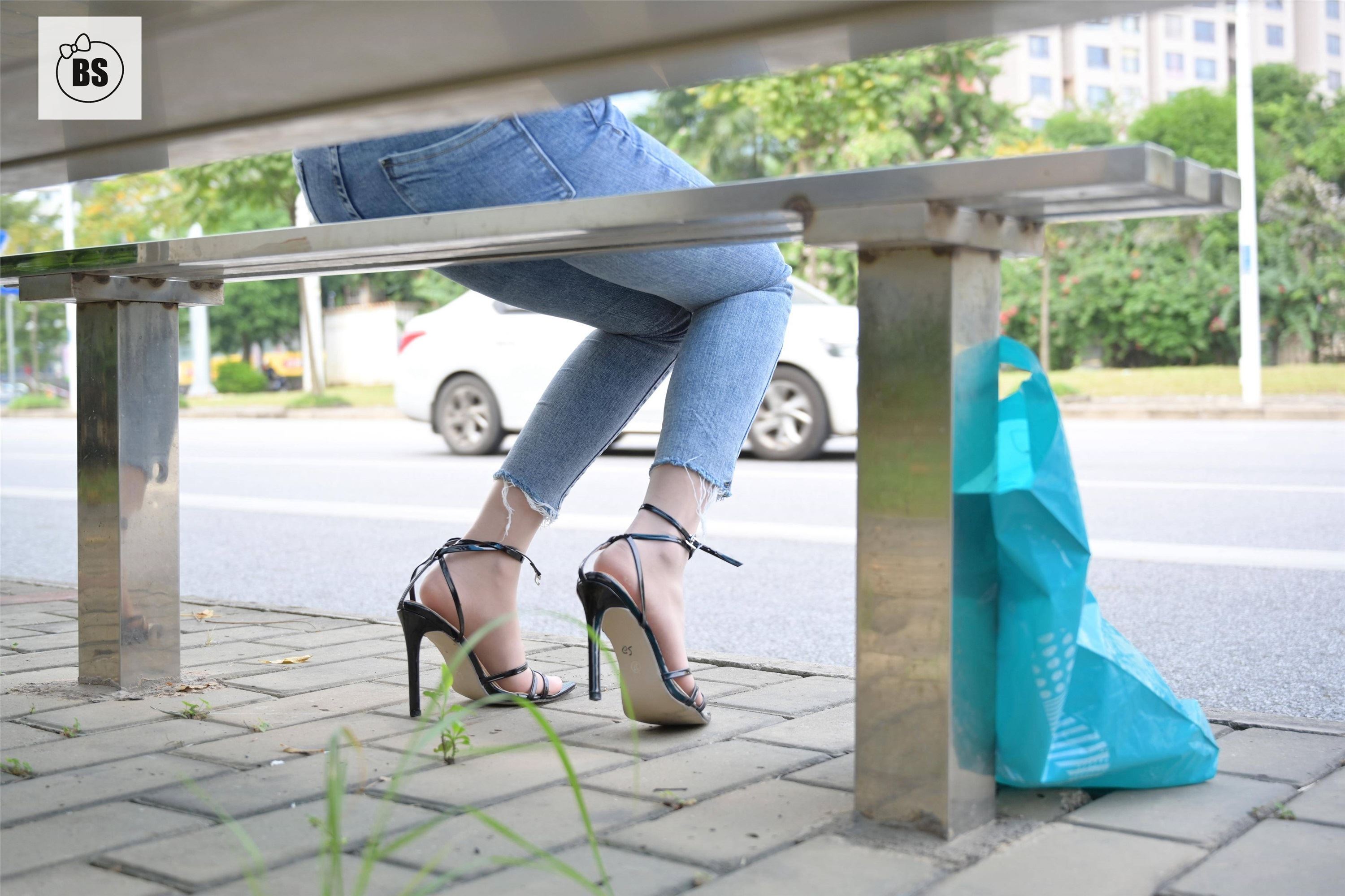 我丝你想 MX009 美西 公交车站奇遇记4